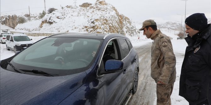 Kayseri-Malatya kara yolu kontrollü olarak ulaşıma açıldı
