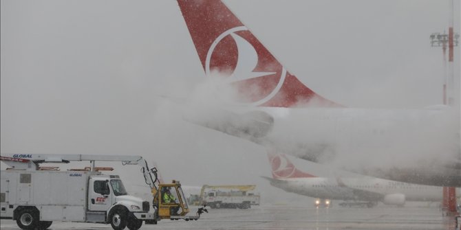 THY'den yolculara kar nedeniyle sefer iptali uyarısı