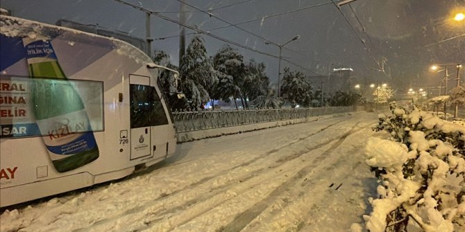 İstanbul'da Kabataş-Bağcılar tramvay seferleri yeniden başladı