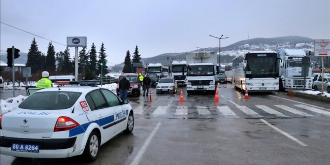 Osmaniye-Gaziantep kara yolunun Gaziantep yönü trafiğe kapatıldı
