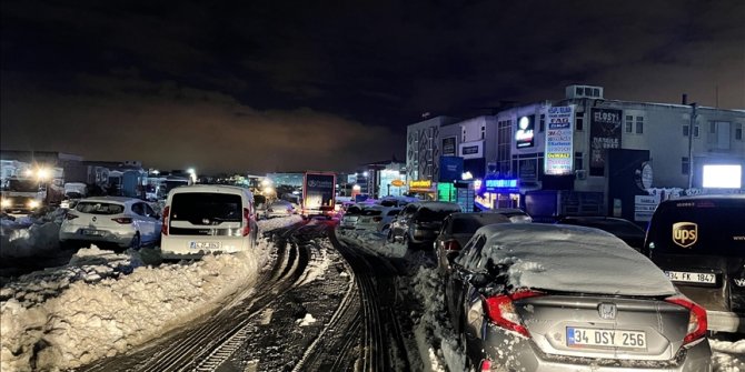 İstanbul'da sürücülerin Hadımköy'deki mağduriyeti sürüyor