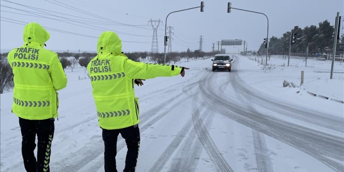 Samsun-Havza ile Erzincan-Erzurum yolu ulaşıma kapatıldı