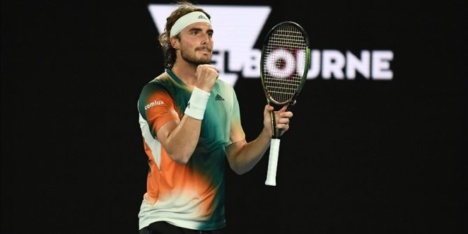 Avustralya Açık'ta Sinner'i eleyen Tsitsipas yarı finalde