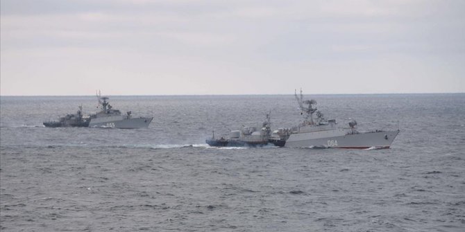 Rus savaş gemileri Karadeniz’de tatbikat yapacak