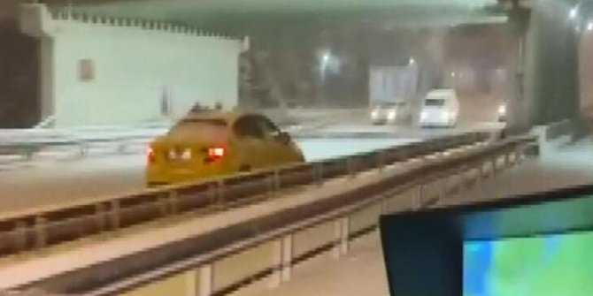 Kadıköy'de ters yönde giden taksiciye ceza