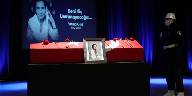 Usta oyuncu Fatma Girik son yolculuğuna uğurlandı