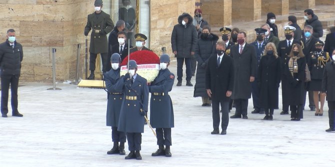 ABD'nin yeni büyükelçisi Flake, Anıtkabir'i ziyaret etti