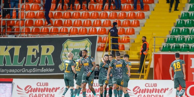 Alanyaspor ligde ve kupada iddialı