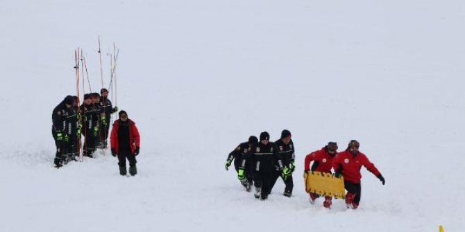 Van'da özel harekat ve çevik kuvvet polislerinin çığ tatbikatı