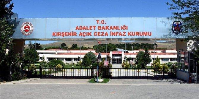 Açık cezaevlerindeki hükümlülerin izin süreleri 2 ay uzatıldı