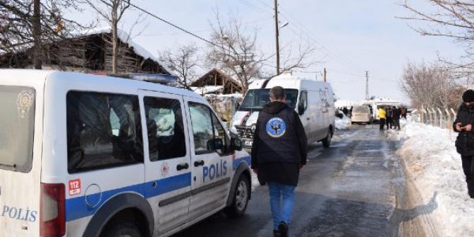 Annesiyle tartışan babasını tüfekle öldürdü