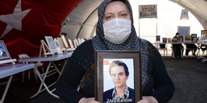 Evlat nöbetindeki anne: Bizi burada acılı olarak bırakma