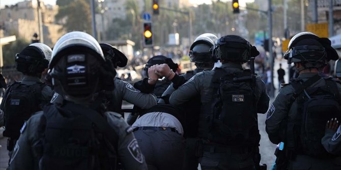 İsrail polisi Kudüs’te 6’sı çocuk 12 Filistinliyi gözaltına aldı