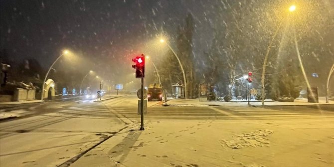 Ankara'da kar etkili oldu