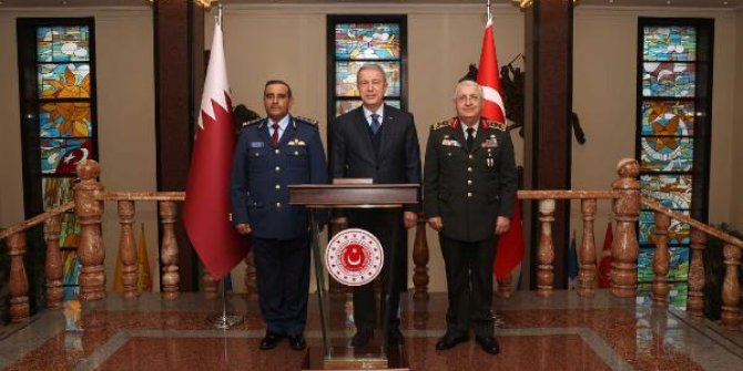 Bakan Akar, Katar Genelkurmay Başkanı ile görüştü