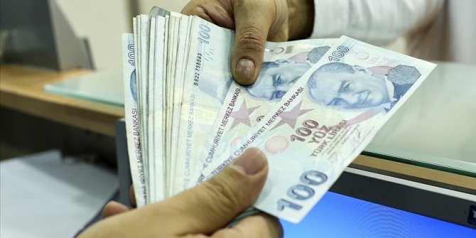 Kamu işçilerine verilen yüzde 2,5 ek zam 1 Ocak 2022'den itibaren geçerli olacak