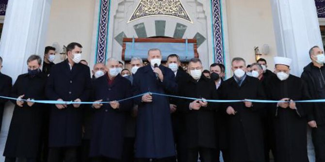 Cumhurbaşkanı Erdoğan Prof. Dr. Osman Öztürk Camii'nin açılışını yaptı