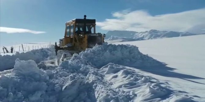 Eruh-Şırnak yolu kar nedeniyle kapandı