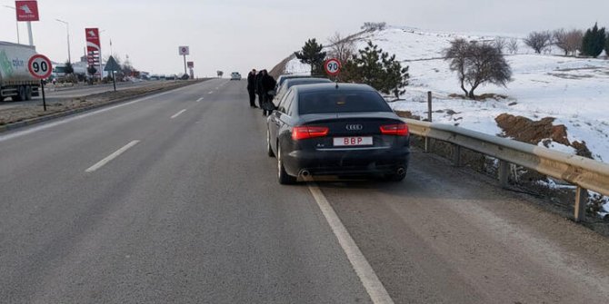 Destici'nin makam aracının çarptığı köpek öldü