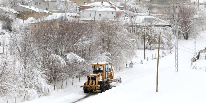 Erzurum ve Ardahan'da 83 yerleşime ulaşım sağlanamıyor