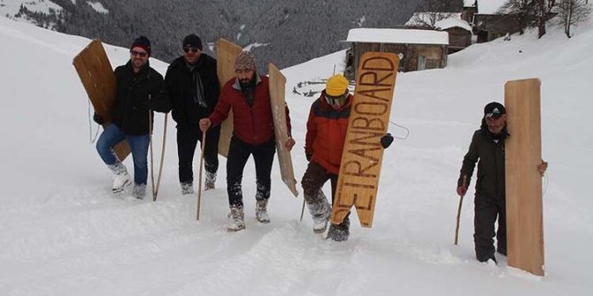 Rize'de '13'üncü Petranboard Kayak Şenliği'