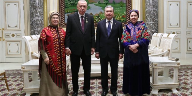 Türkmenistan Devlet Başkanı Berdimuhamedov'dan Cumhurbaşkanı Erdoğan ve eşine geçmiş olsun mesajı