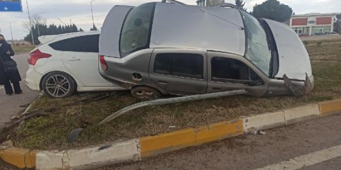 Çanakkale'de trafik kazası, 1 ölü, 1 yaralı