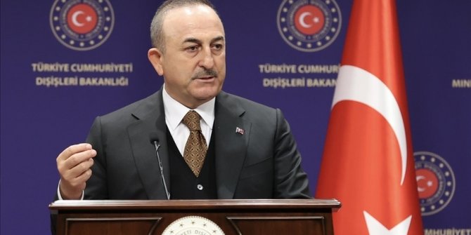 Dışişleri Bakanı Çavuşoğlu, Kırgız mevkidaşı Kazakbaev ile telefonda görüştü
