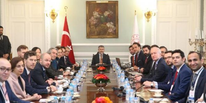 Bakan Nebati, Londra'da uluslararası banka yöneticileriyle görüştü