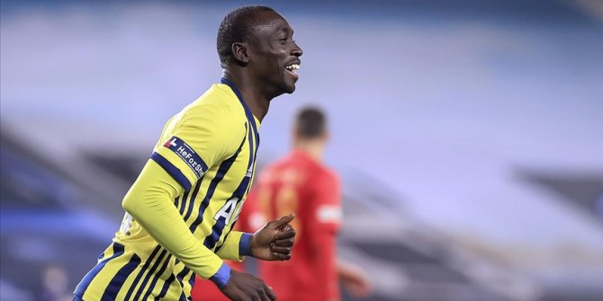 Çaykur Rizespor Papiss Cisse'yi kadrosuna kattı