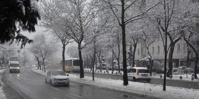 Konya'da 22 ilçede yüz yüze eğitime bugün ara verildi