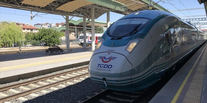 Karaman-İstanbul, Karaman-Ankara YHT parkurunda yaklaşık 110 bin kişi seyahat etti