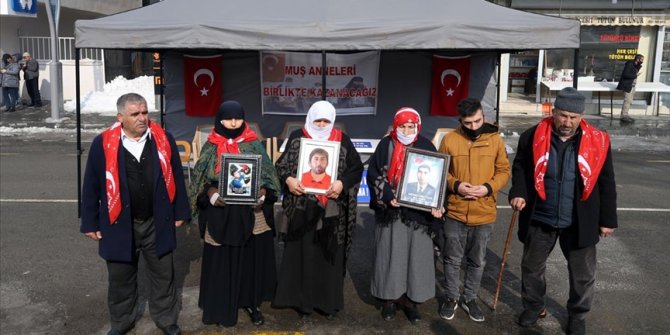 Diyarbakır annelerinin oturma eylemine bir aile daha katıldı