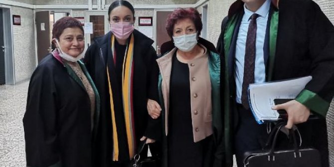 Ezgi Mola: Uzlaşmak için 50 bin TL istedi