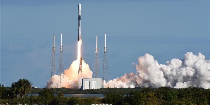 SpaceX'in 40 uydusu güneş fırtınası nedeniyle düştü