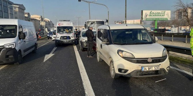 Silivri'de yoğun sis zincirleme kazaya neden oldu