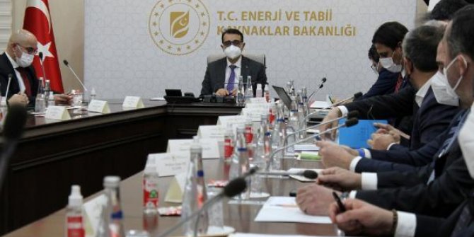 Bakan Dönmez: Enerji sektöründen sürece katkı sağlamalarını bekliyoruz