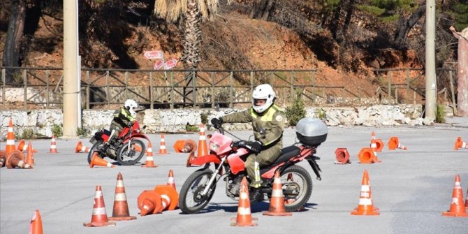 Muğla'da ormanlarda görevli motorize 'sincap' ekiplerine ileri sürüş eğitimi veriliyor