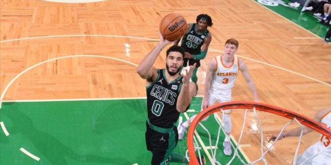 NBA'de Celtics galibiyet serisini 8 maça çıkardı