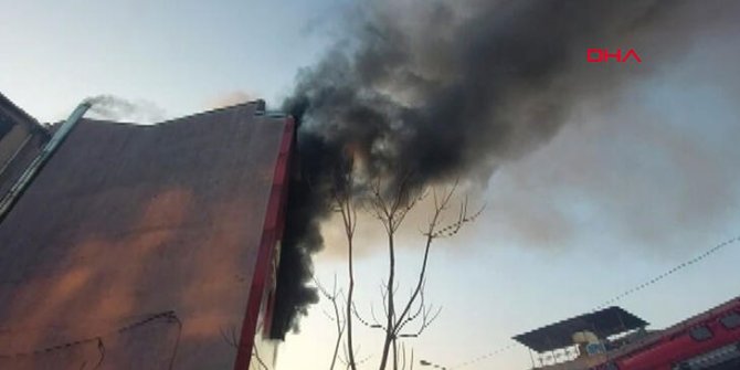 Bayrampaşa'da hazır gıda üretim tesisinde yangın