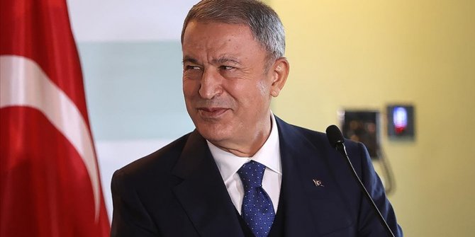 Milli Savunma Bakanı Akar, Kovid-19'u atlattı