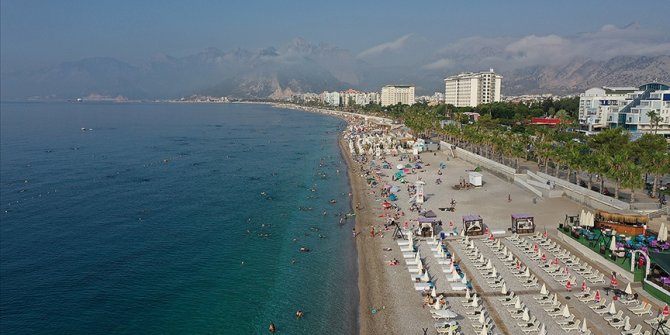 Ege ve Akdeniz'de yaz mevsiminin daha sıcak geçeceği öngörülüyor