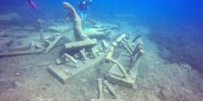 Türkiye'nin ilk su altı müzesinin heykelleri içler acısı