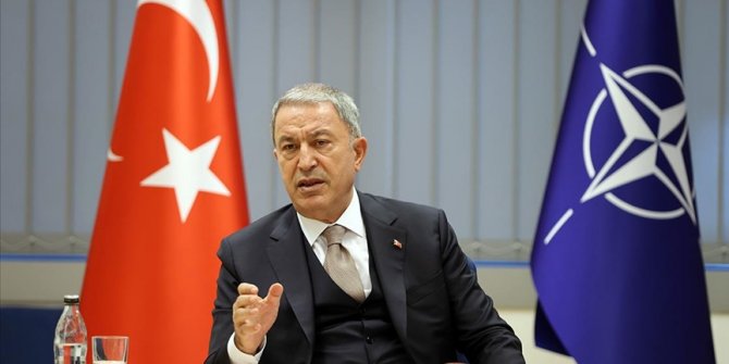 Bakan Akar'dan NATO'da Rusya-Ukrayna kriziyle ilgili diyalog çağrısı