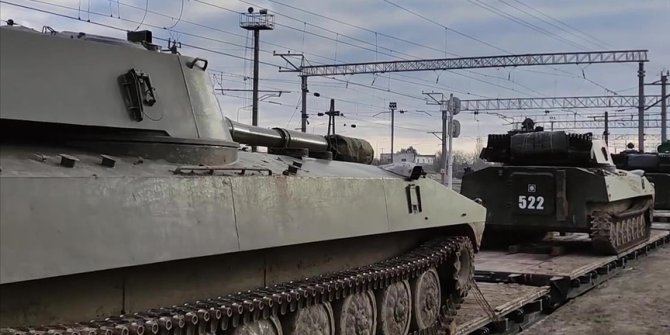 Rusya'dan yeni savaş tatbikatı: Bu sefer de balistik füzeler sahneye çıkacak
