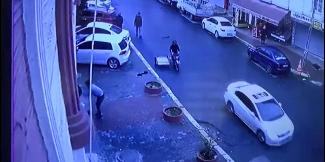Esenyurt'ta falçatalı dehşet; Kafasını kesmeye çalıştılar