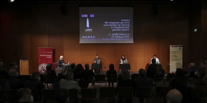 Hanau'daki ırkçı terör saldırısında yaşamını yitirenler Langen'de anıldı