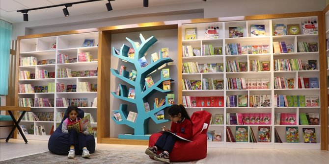 Okul kütüphanelerindeki kitap sayısı 4 ayda 50 milyona ulaştı