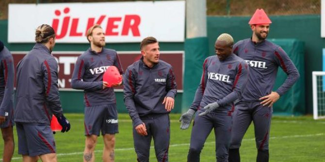 Trabzonspor 9 eksikle Alanya’ya gitti