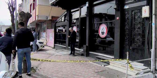 Bayrampaşa’da kafedekilere silahlı saldırı; 3 yaralı